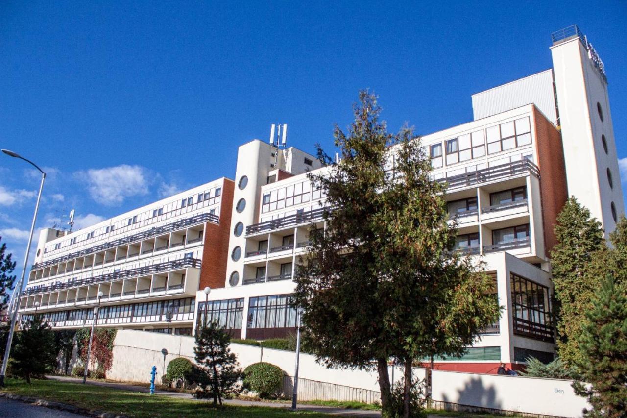 Hotel Novi Zagreb Exterior photo