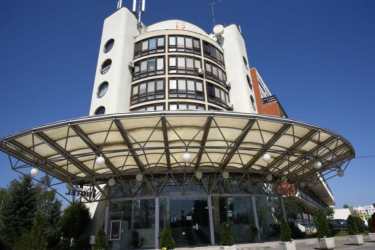 Hotel Novi Zagreb Exterior photo